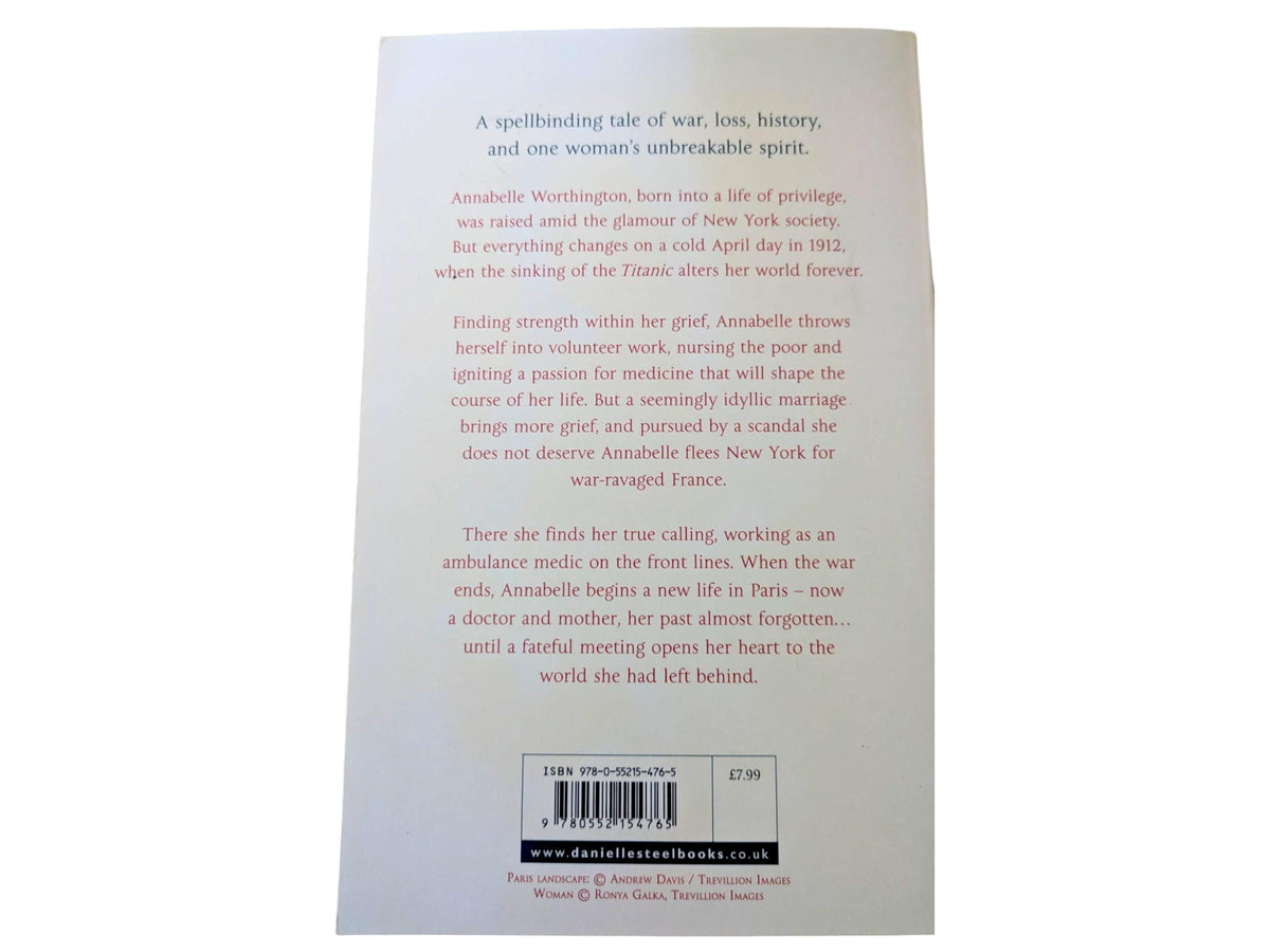 Danielle Steel Book Bundle: Pegasus, Southern Lights, Good Woman