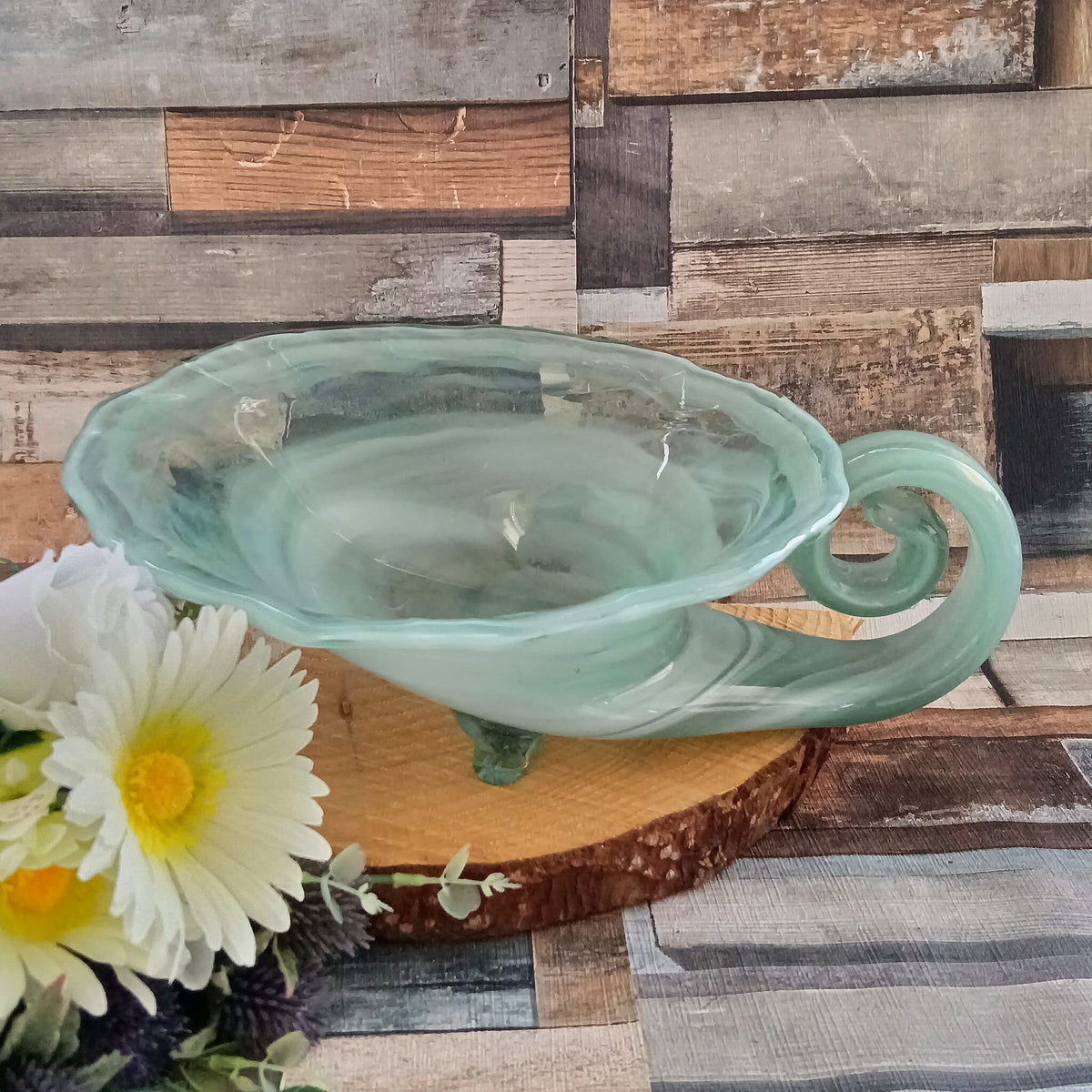 Vintage Green & White Swirl Glass Table Centrepiece: Ornamental Candle Holder