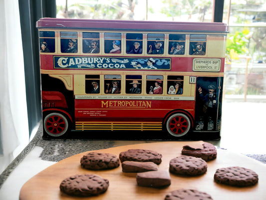Vintage Style Storage Tin: Retro Kitchen Decor, Biscuit & Sweets Tin