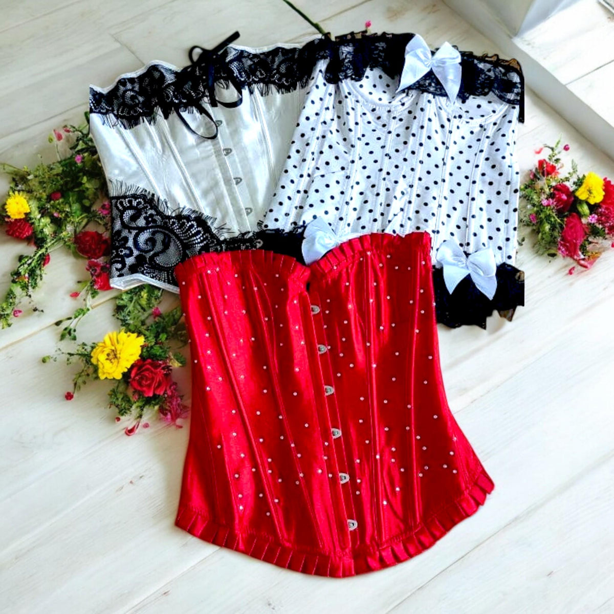 Medium Boned Corset: Lace-Up Historical Reenactment Costume