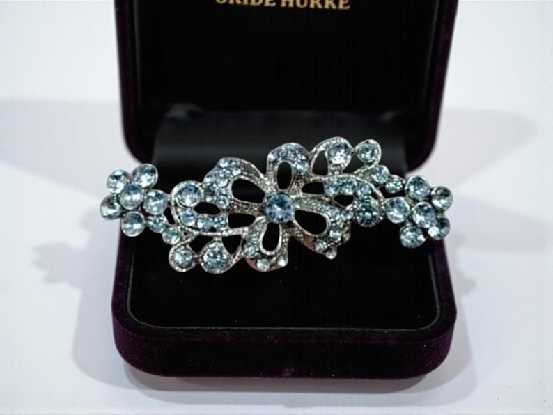 Elegant Vintage Brooches – Sparkling Rhinestone, Floral & Retro Statement Pins | Antique Costume Jewelry Gift