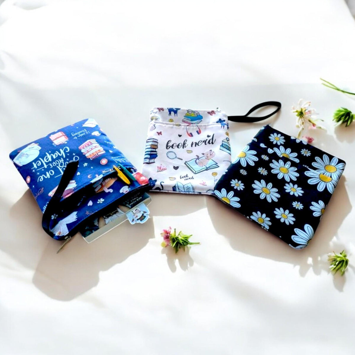 Zippered Book Sleeve: Canvas Book Bag with Pocket - Bookworm Gift