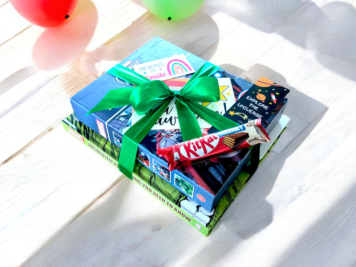 Marvel, Super Hero, Book Bundle, Children's Gift, Loves to Read, Book Gift, Children's Books, Loves Super Hero, Hulk, Iron Man, Lois Lane