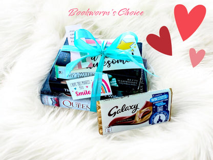 Fiction Book Bundle: Preloved Vintage Reads Gift Set