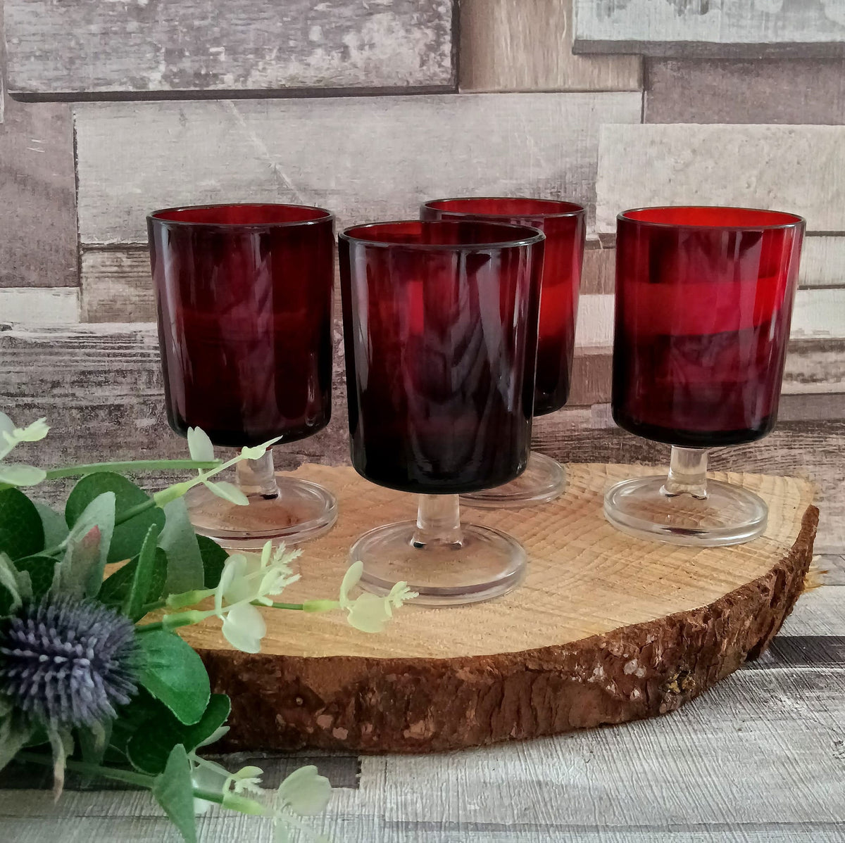 Ruby Red Vintage Wine Glasses: Tableware Gift