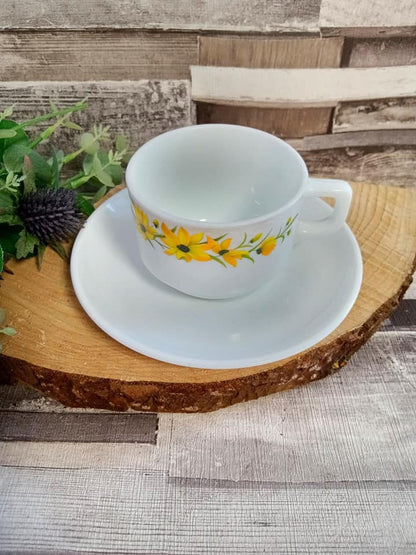 Vintage Pyrex Dinnerware: Yellow Flower Tableware, 1960s