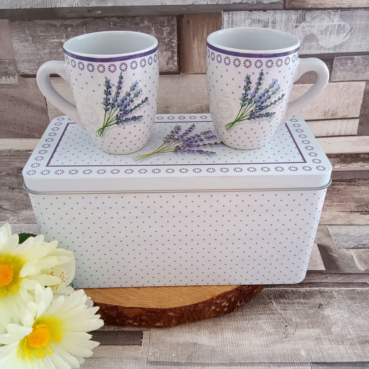 Lavender Mugs in Decorated Tin: Gardener Gift Set