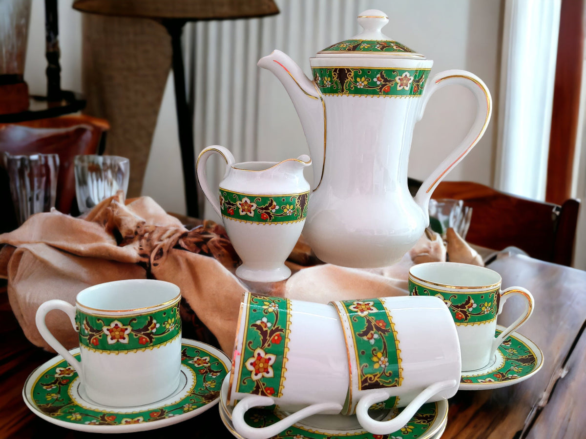Vintage Espresso Coffee Set: Green Floral Tableware