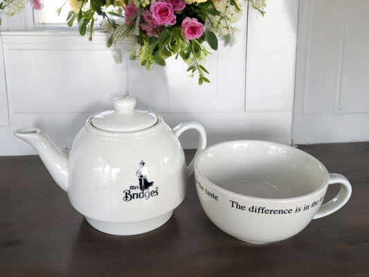 Mrs Bridges Tea for One Set: Vintage Stacking Teapot & Cup