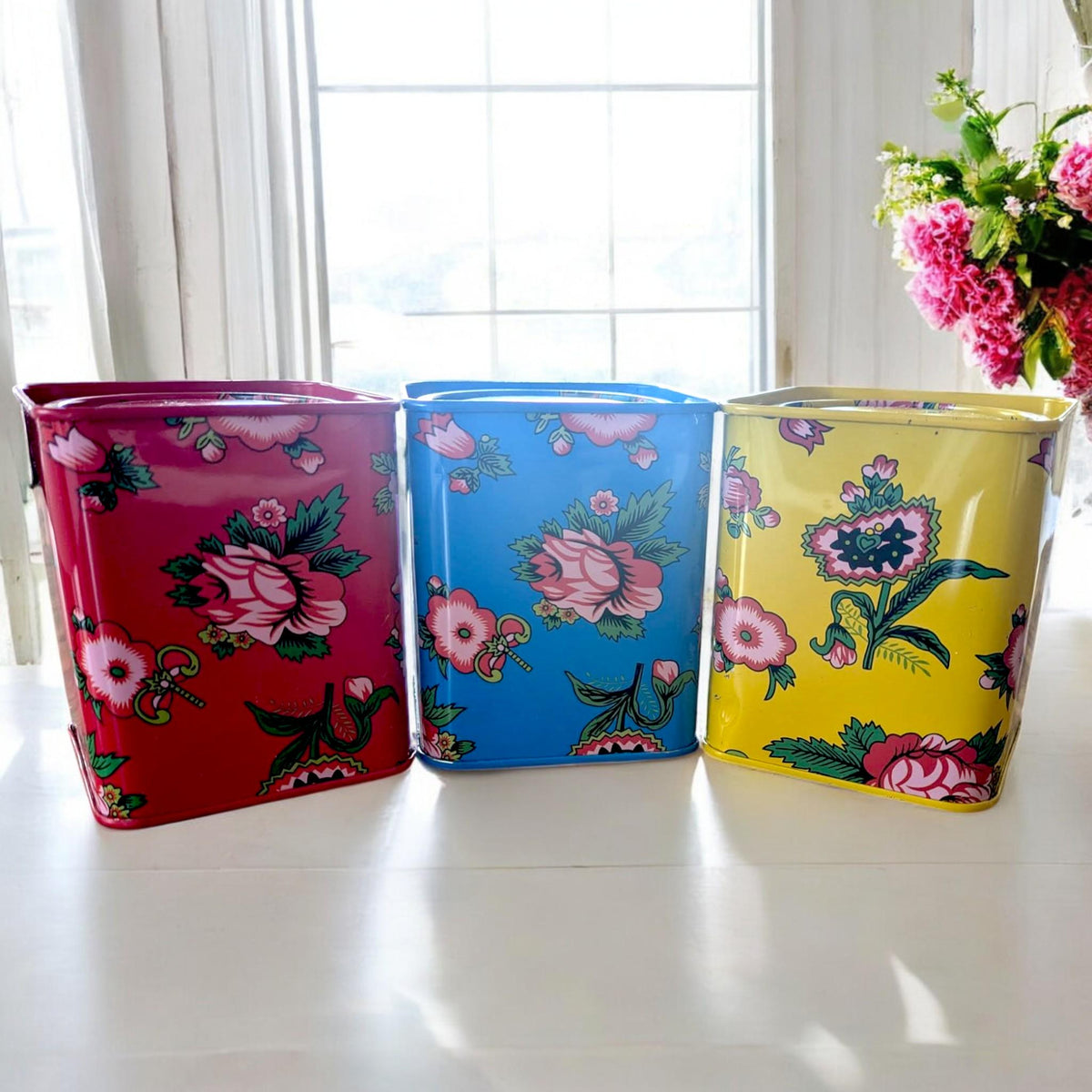 Floral Tins Set: Kitsch Vintage Style Trinket Boxes