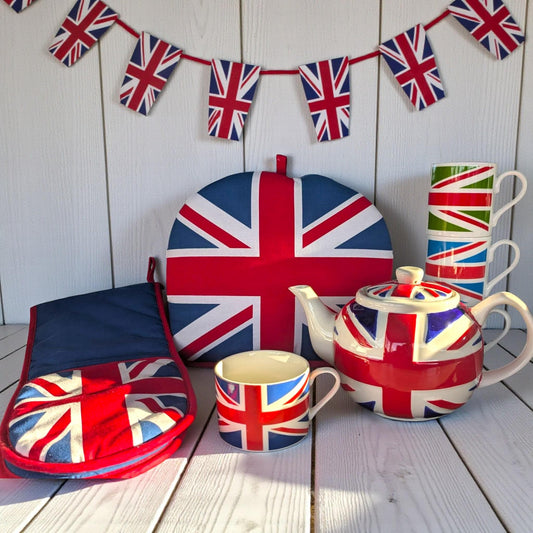 Union Jack Tea Pot, Mugs, Oven Mitt, Tea Cosy – British Kitchen Decor, UK Gift for Tea Lovers
