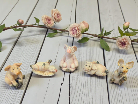 Vintage Piggin Figurines  – Boxed Cute Pig Ornaments, Petrified, Dreams, Sunburn, Stress, Sweetie