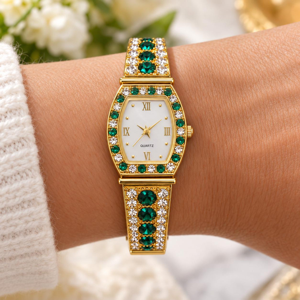 Danbury Mint, Vintage Style Green Crystal Watch – Gold Tone Ladies Bracelet Watch – Elegant Statement Jewellery Gift for Her, Bedazzled